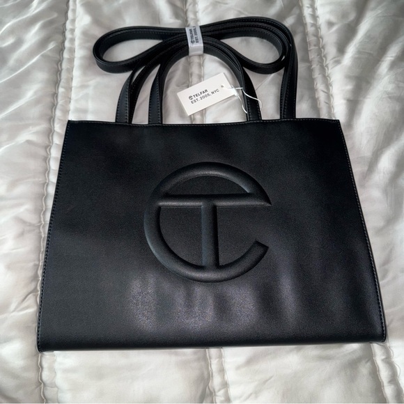 Telfar Medium Tote Bag- Black 100% AUTHENTICā¼ļø - Picture 7 of 13